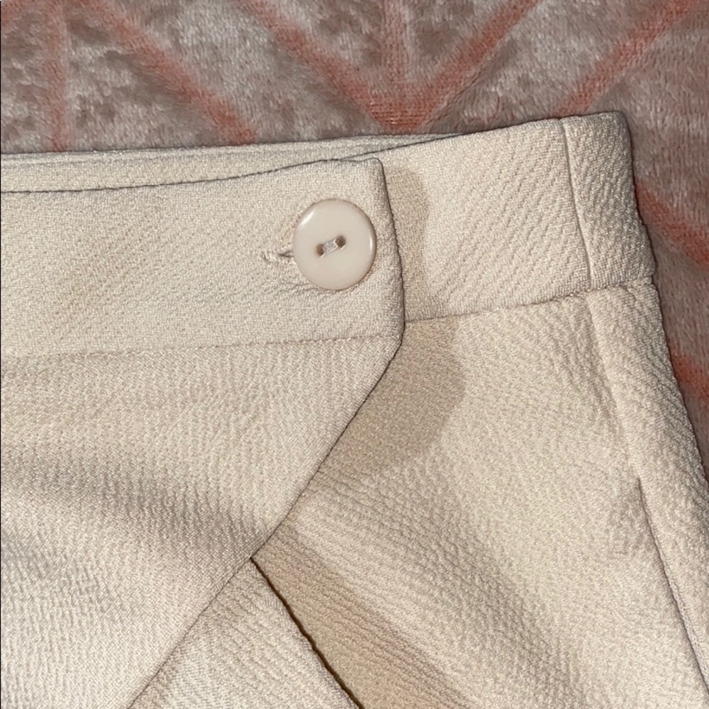 Mini skirt - Picture 3 of 3